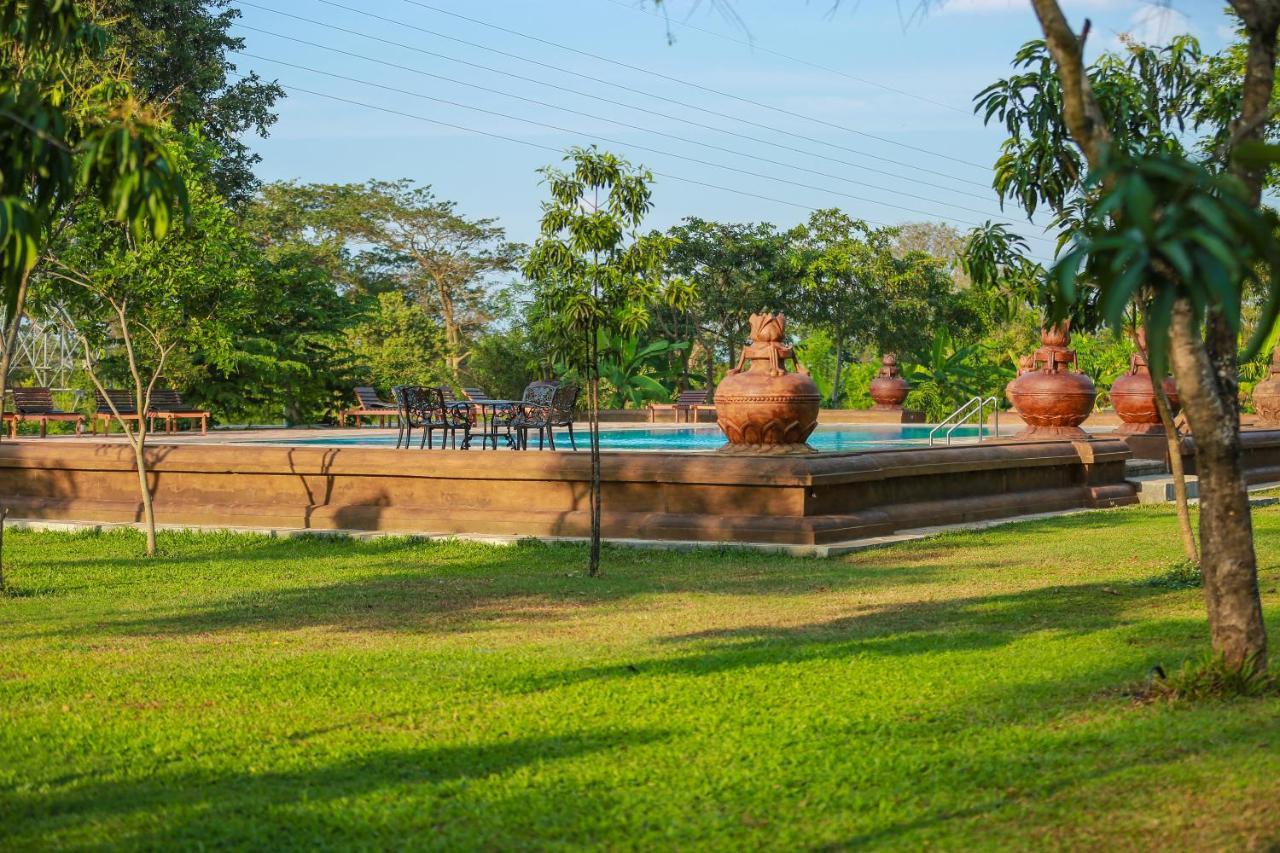 Kaveri Resort Sigiriya Esterno foto